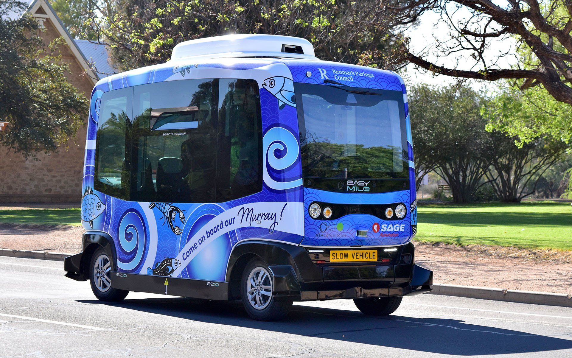 South Australias Driverless Bus ‘murray On A Brand New Track Easymile